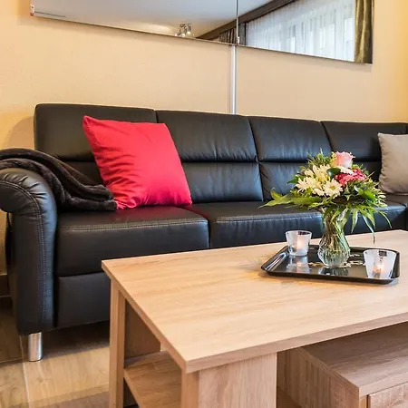Haus Adora Apartman Saas-Almagell