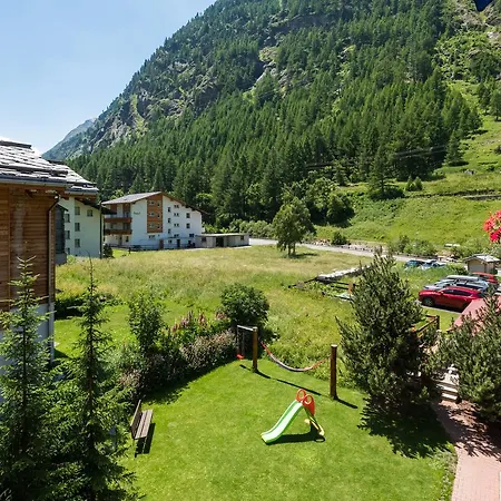 Haus Adora Apartman Saas-Almagell