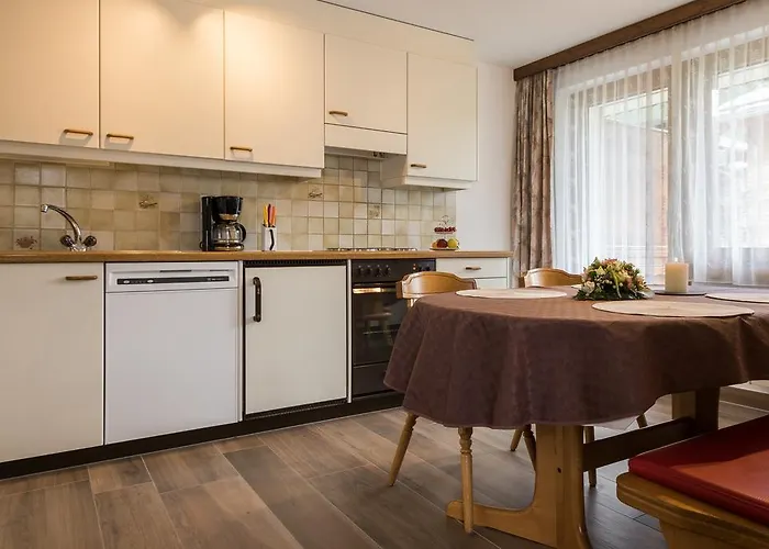 Haus Adora Saas-Almagell