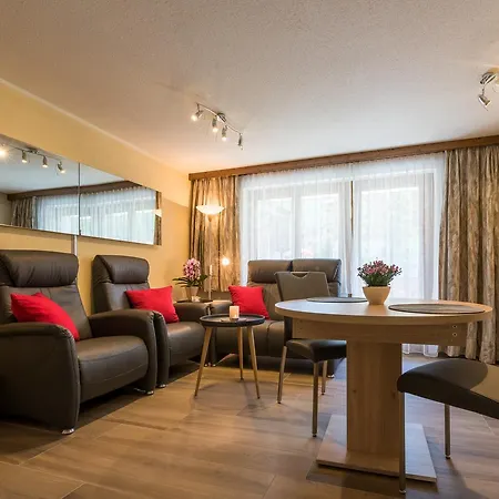 Haus Adora * Saas-Almagell